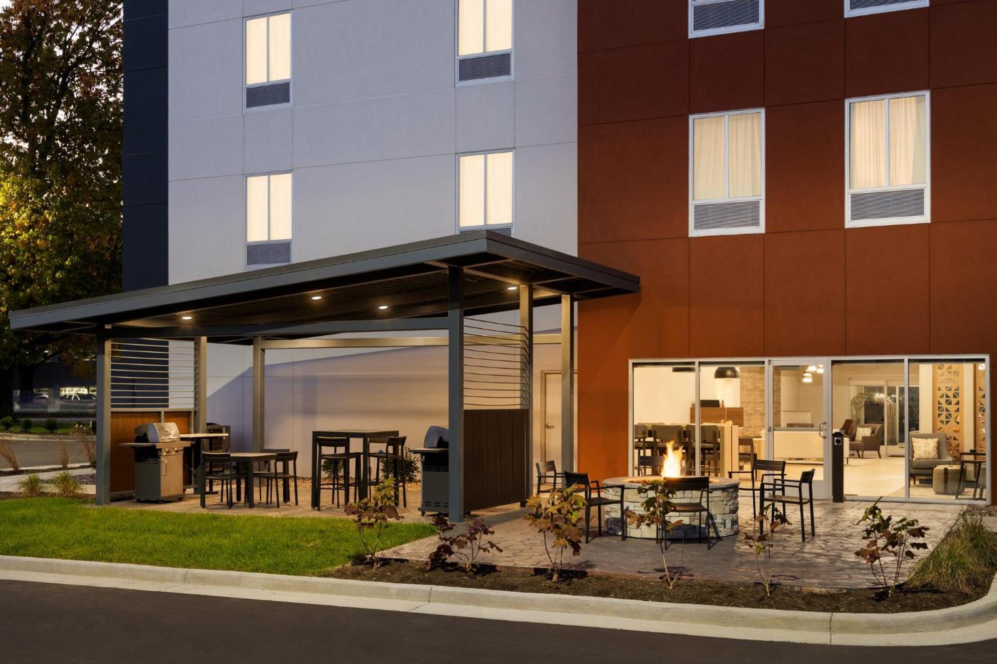 Candlewood West By Ihg Hotel 2*